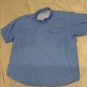 Columbia Men's Light Blue Casual Shirt
